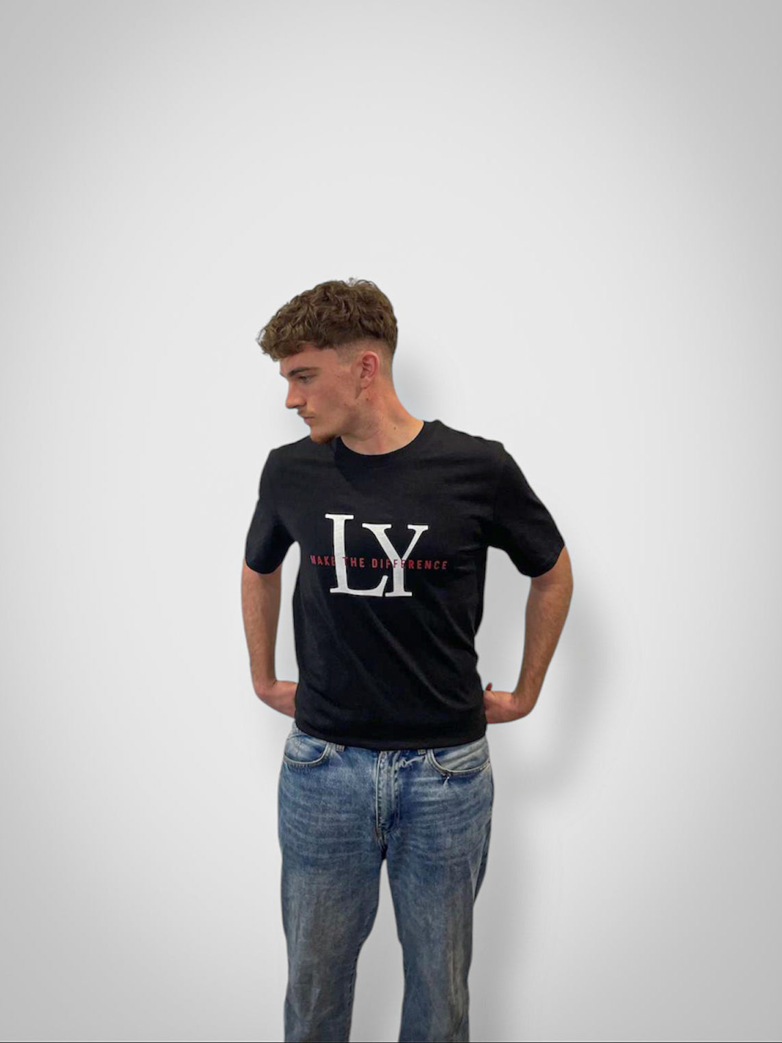 Difference Tee Black